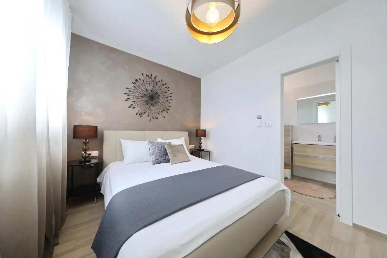 Penthouse Apartment Polo Bibinje 0*,
