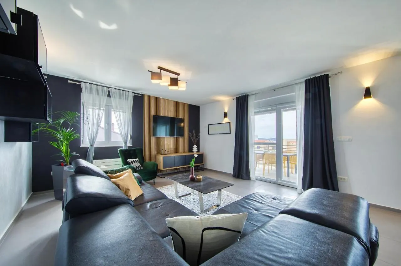 Penthouse Apartment Polo Bibinje 0*,