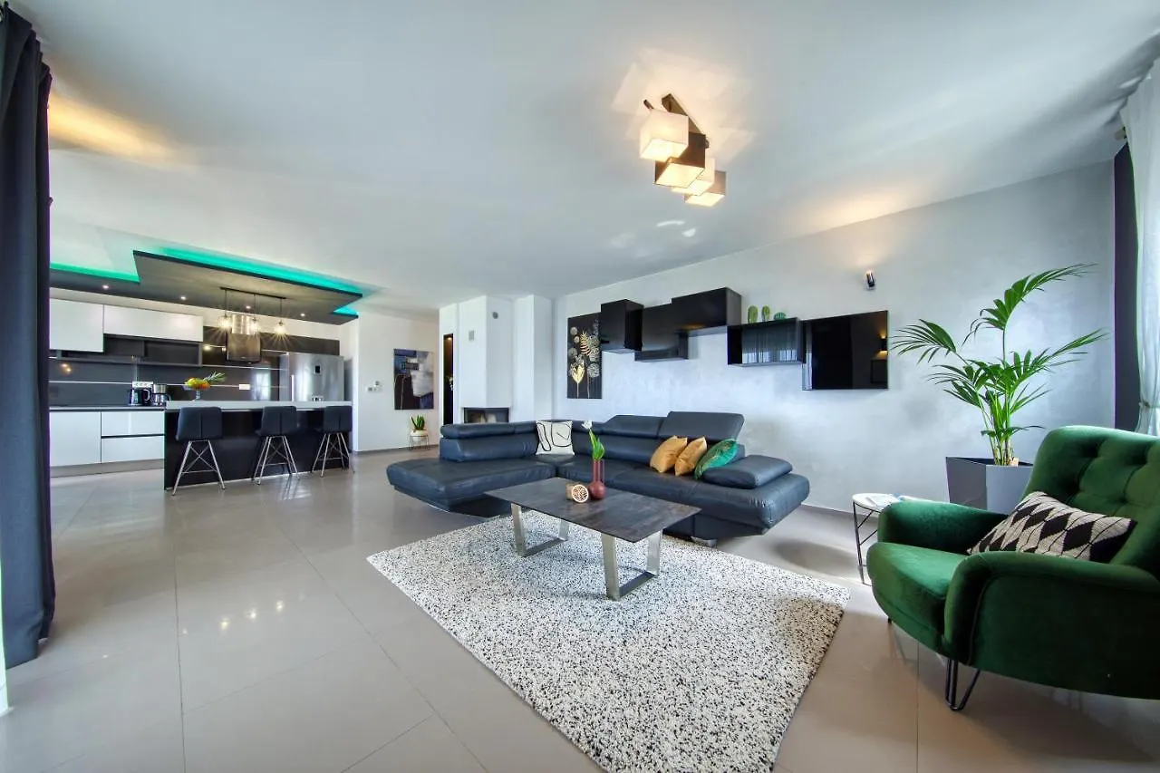 Penthouse Apartment Polo Bibinje 0*,  Croatia
